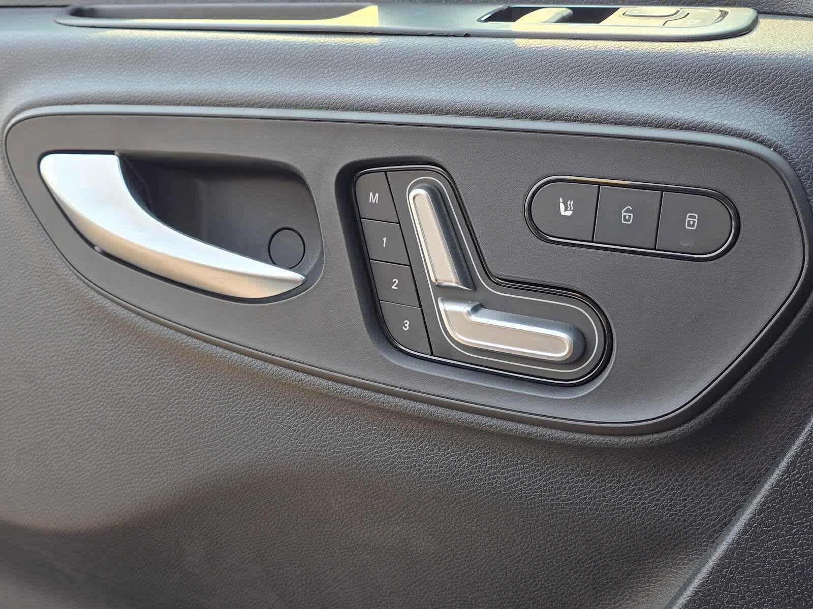 Used 2024 Mercedes-Benz Sprinter 3500 image 13