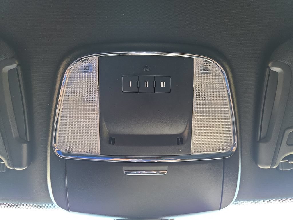 Used 2023 Dodge Charger R/T w/ Navigation & Travel Group RWD image 33