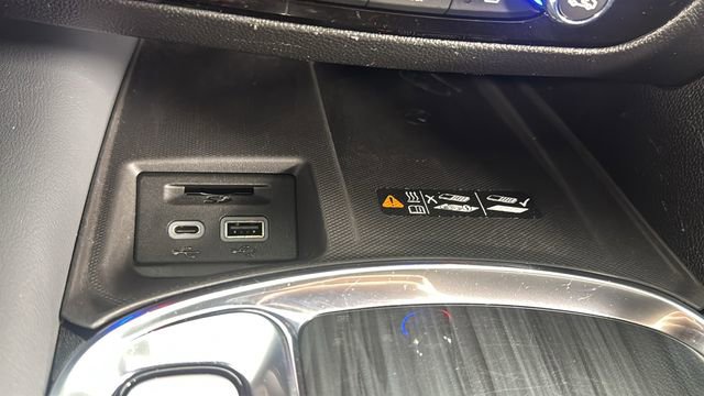 Used 2024 Buick Enclave Premium image 31