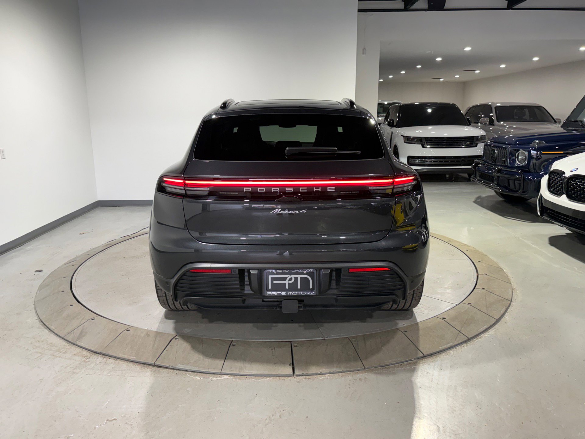 Used 2024 Porsche Macan 4 Electric w/ Premium Package image 20