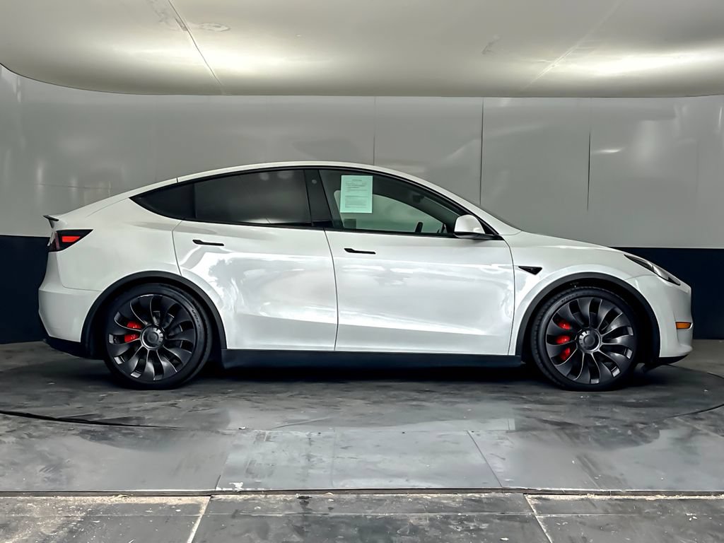 Used 2023 Tesla Model Y Performance AWD/4WD image 2