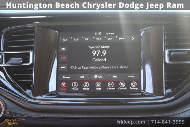 Used 2022 Dodge Durango SXT image 12