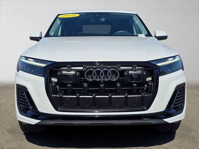 Used 2025 Audi Q7 3.0T Premium Plus w/ Premium Plus Package AWD/4WD image 8