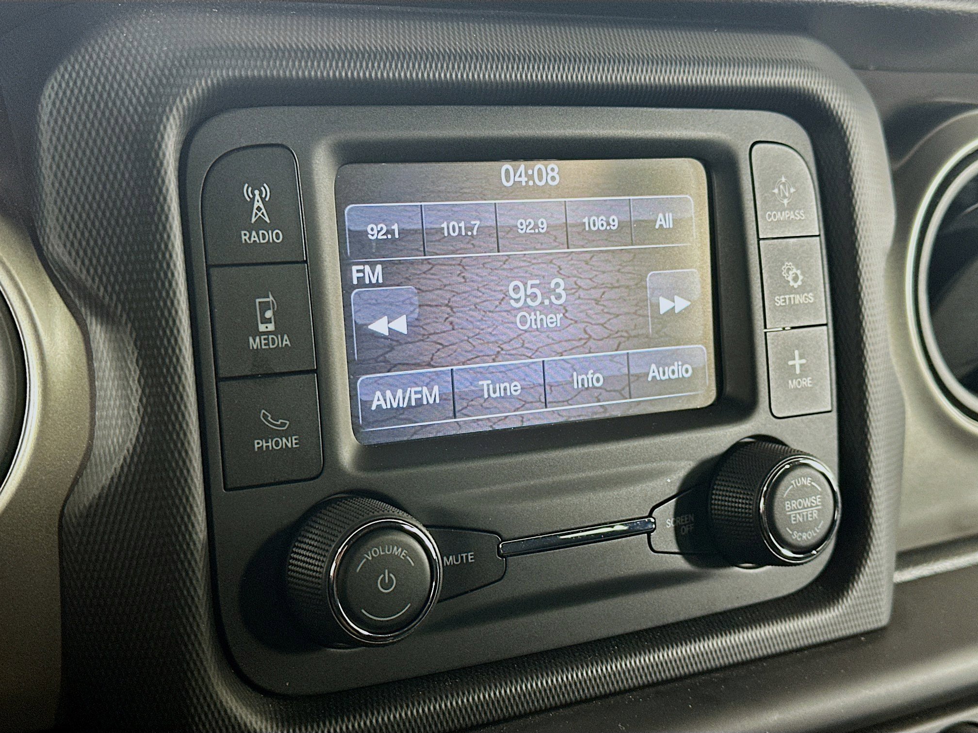 Used 2018 Jeep Wrangler Unlimited Sport S image 21