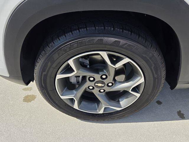 Certified 2024 Chevrolet Trax LT w/ Driver Confidence Package FWD image 9