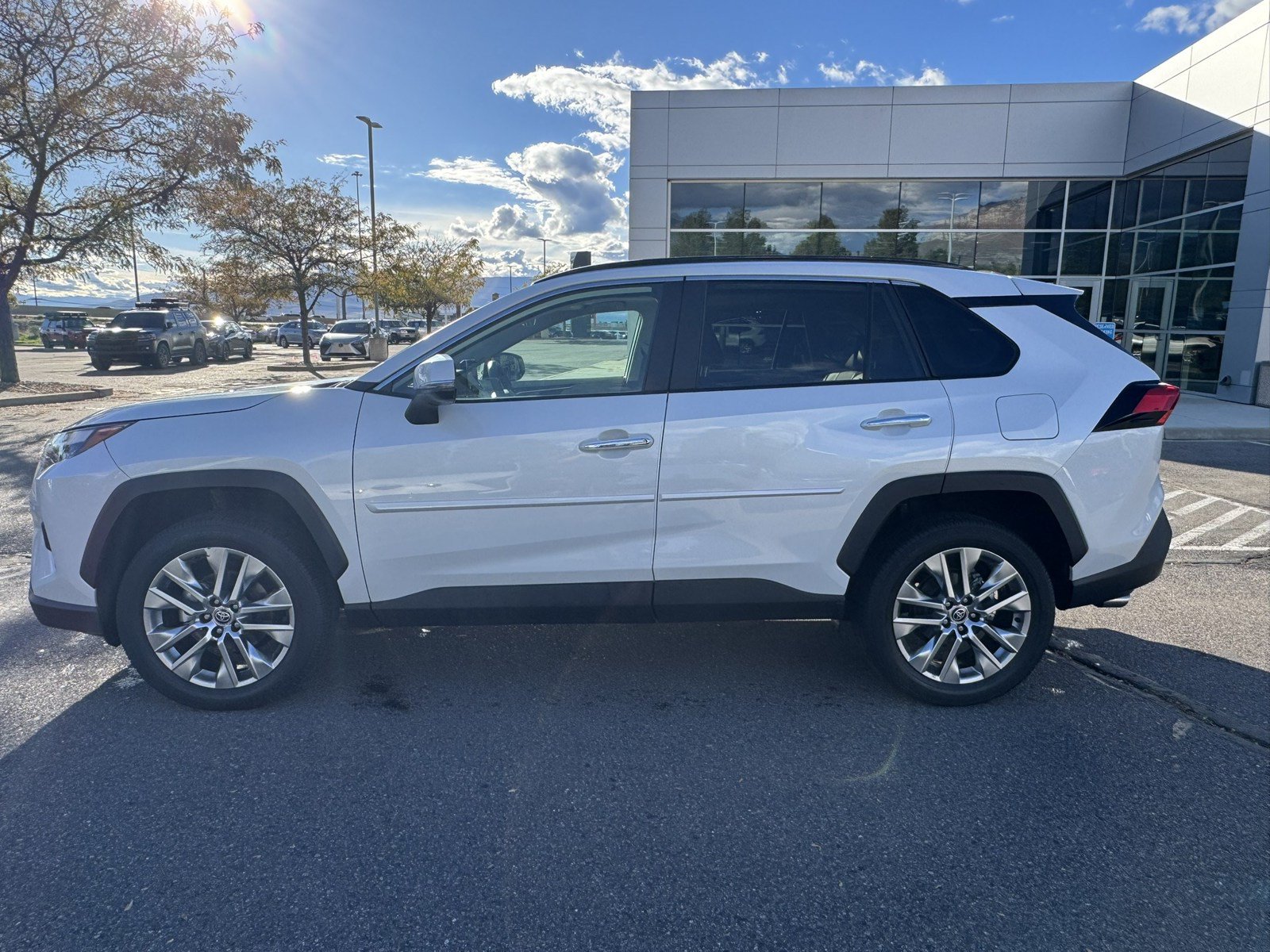 Used 2023 Toyota RAV4 Limited AWD/4WD image 3