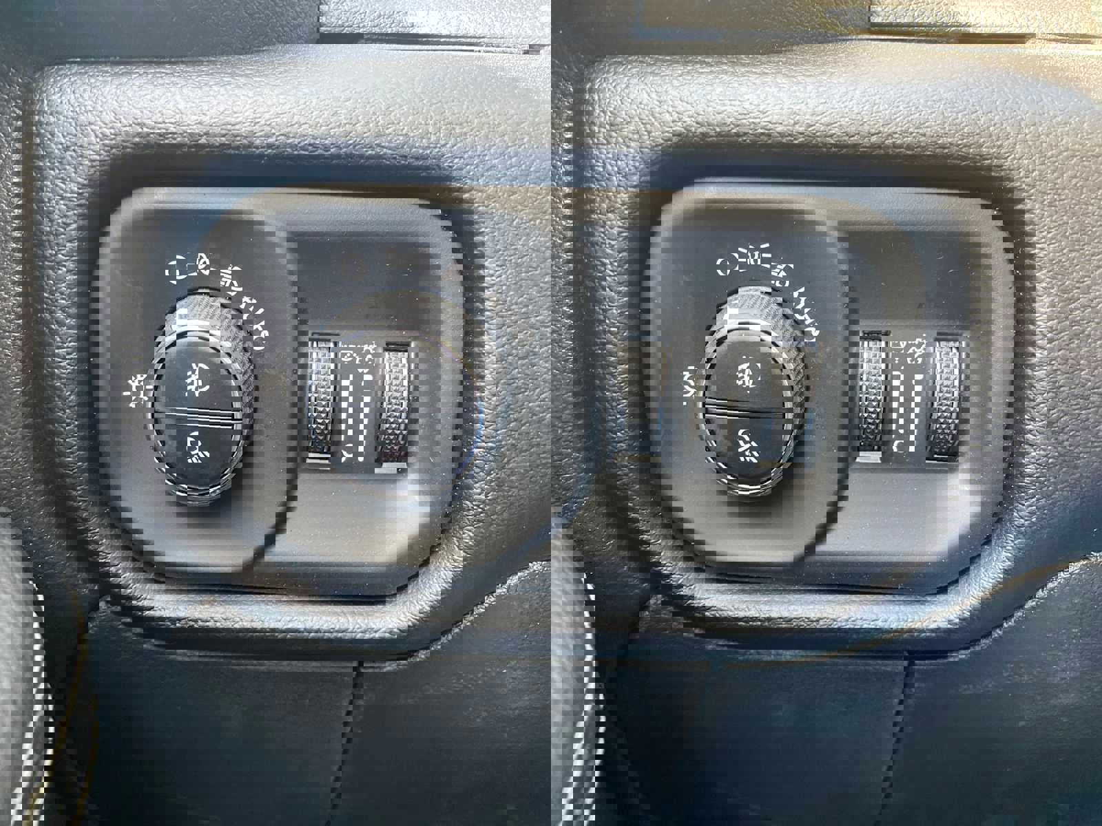 New 2025 RAM 2500 Laramie image 33