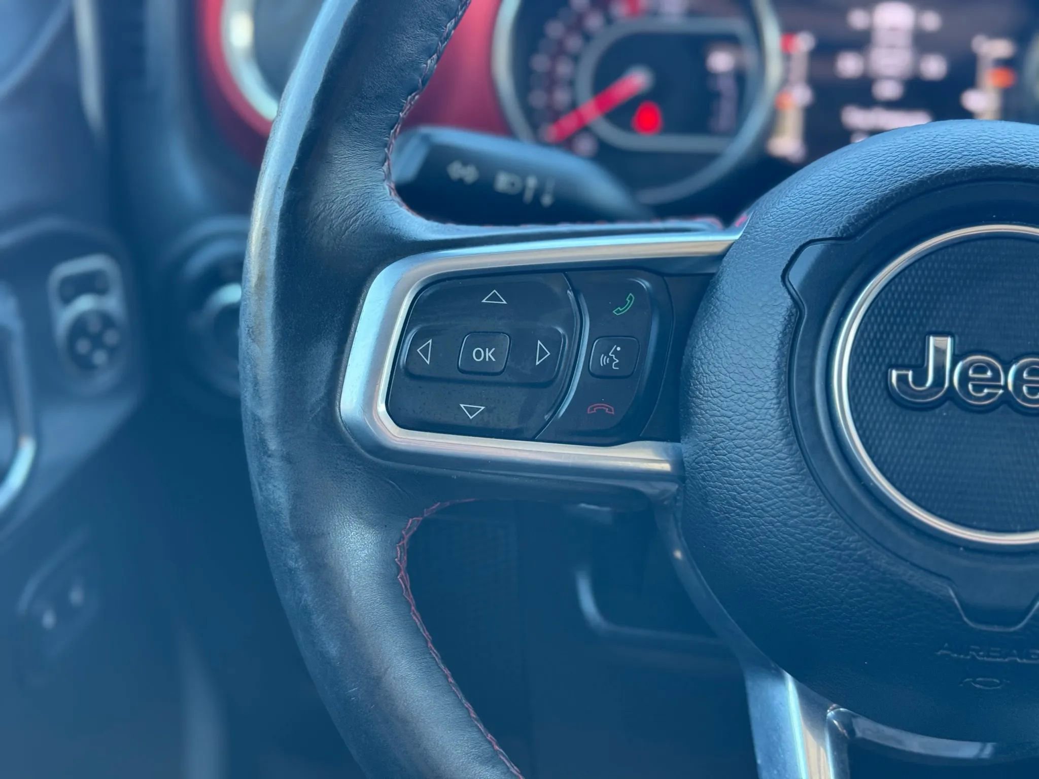 Used 2019 Jeep Wrangler Unlimited Rubicon w/ Cold Weather Group image 30