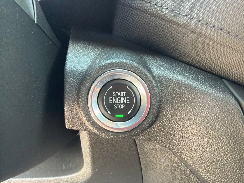Used 2023 Chevrolet TrailBlazer LT FWD image 34