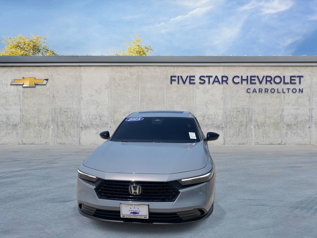 Used 2025 Honda Accord Sport image 3