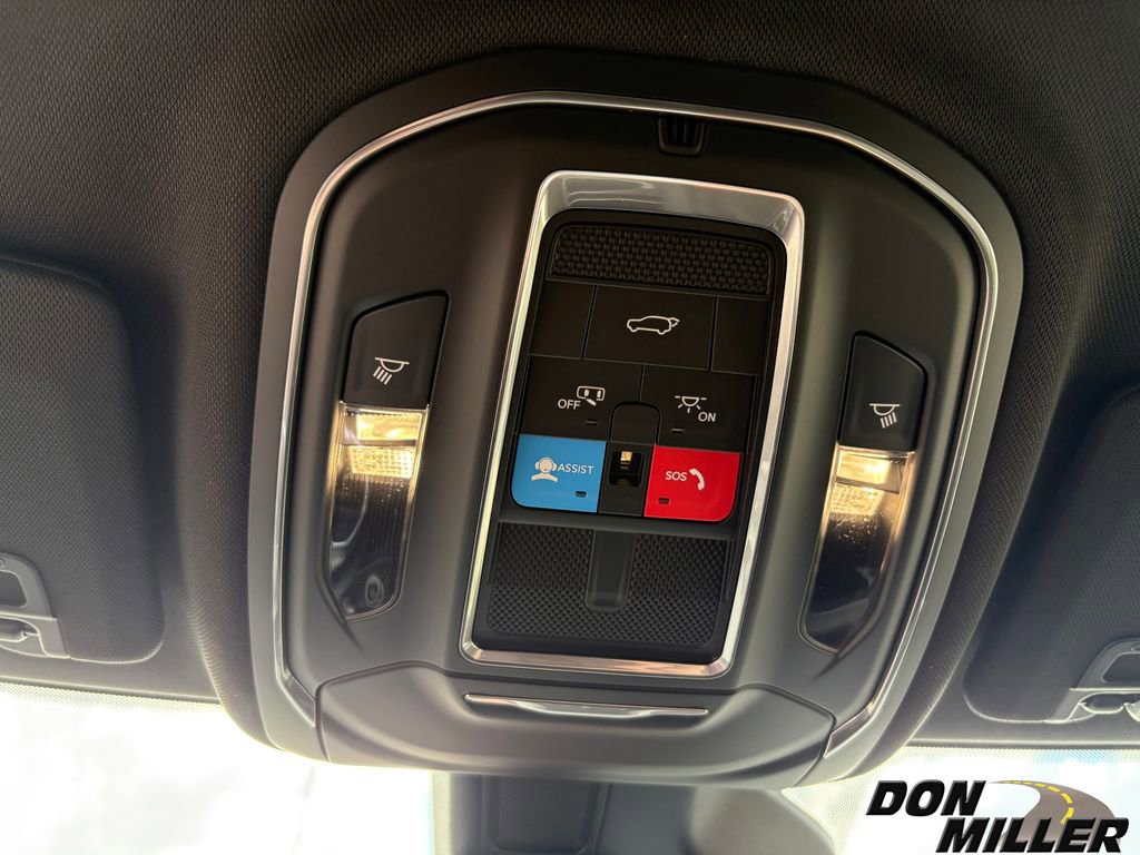 New 2025 Jeep Grand Cherokee L Laredo image 20