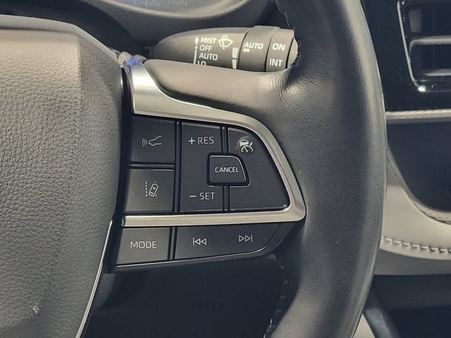 Used 2021 Toyota Highlander Platinum AWD/4WD image 28