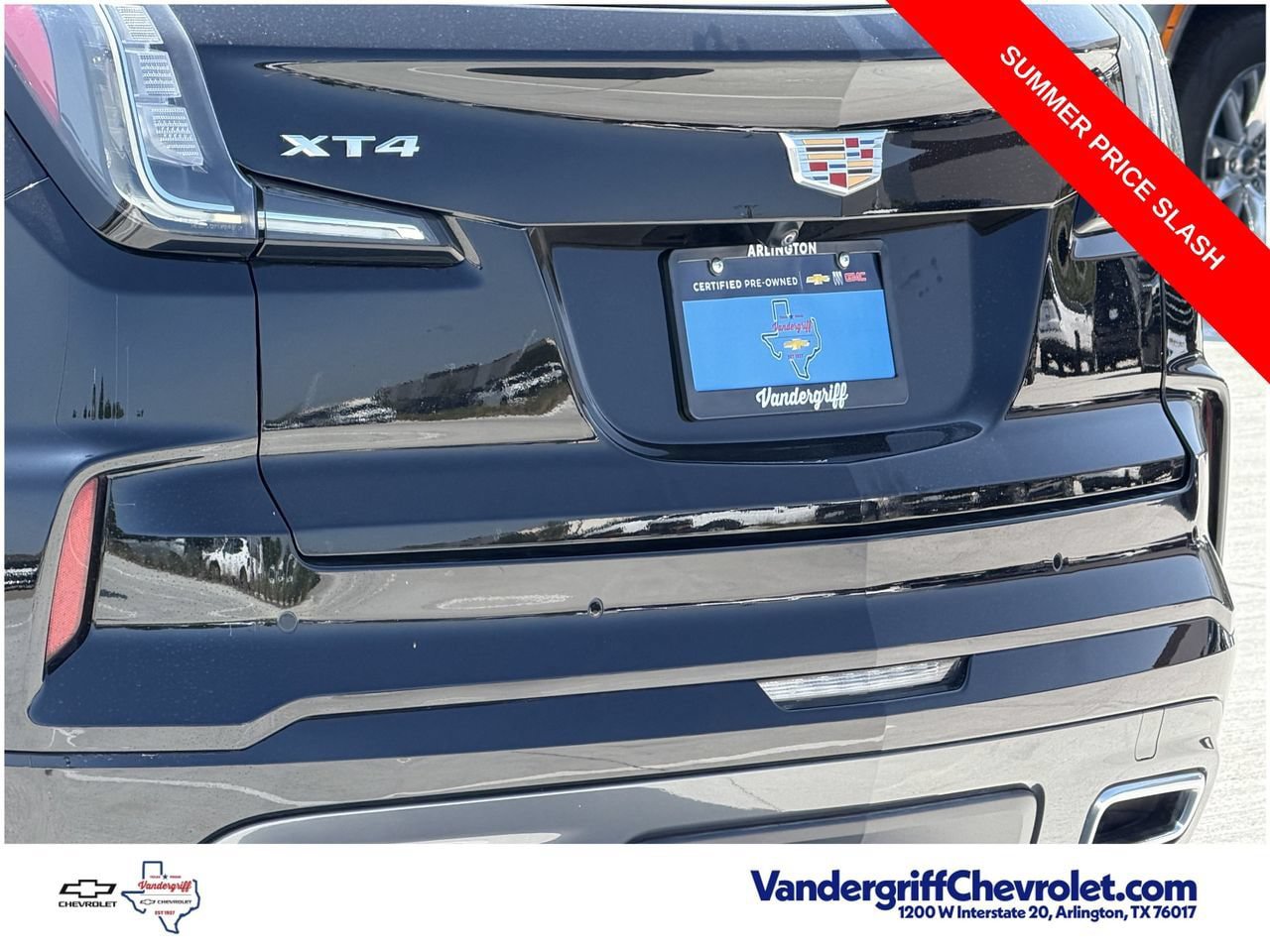 Used 2025 Cadillac XT4 Sport FWD image 6
