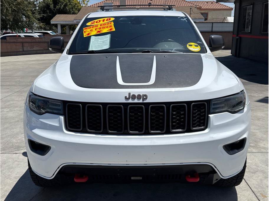 Used 2018 Jeep Grand Cherokee Trailhawk w/ Trailhawk Luxury Group AWD/4WD image 2
