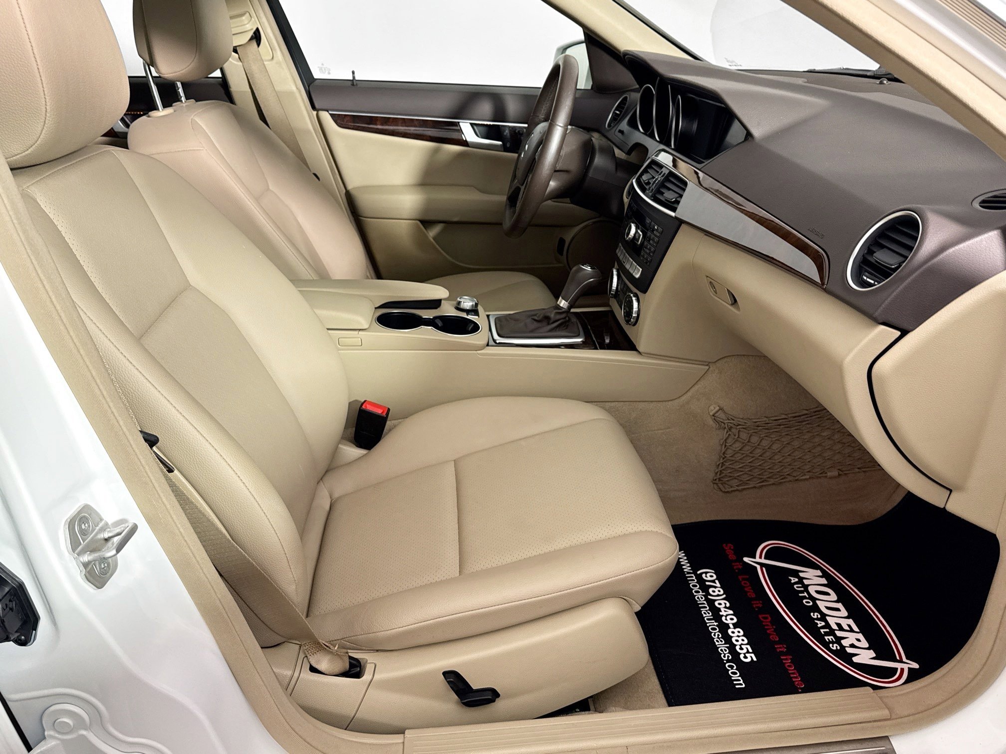 Used 2013 Mercedes-Benz C 300 4MATIC Sedan image 29