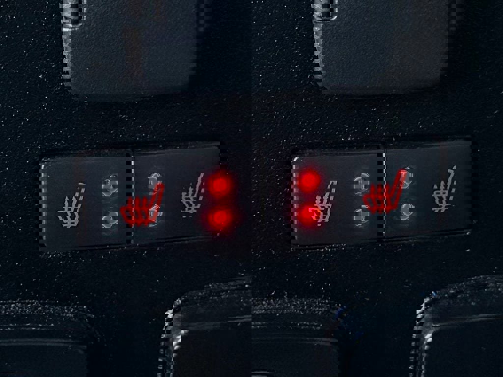 Used 2022 Ford F250 Platinum w/ FX4 Off-Road Package image 24