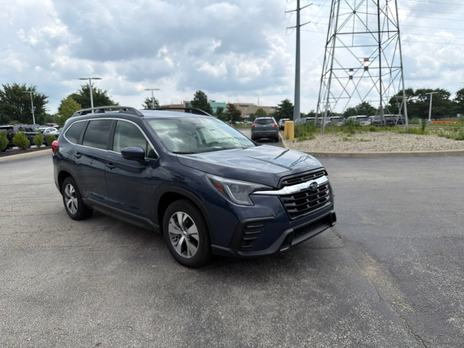Certified 2025 Subaru Ascent Premium w/ Premium Package AWD/4WD image 14