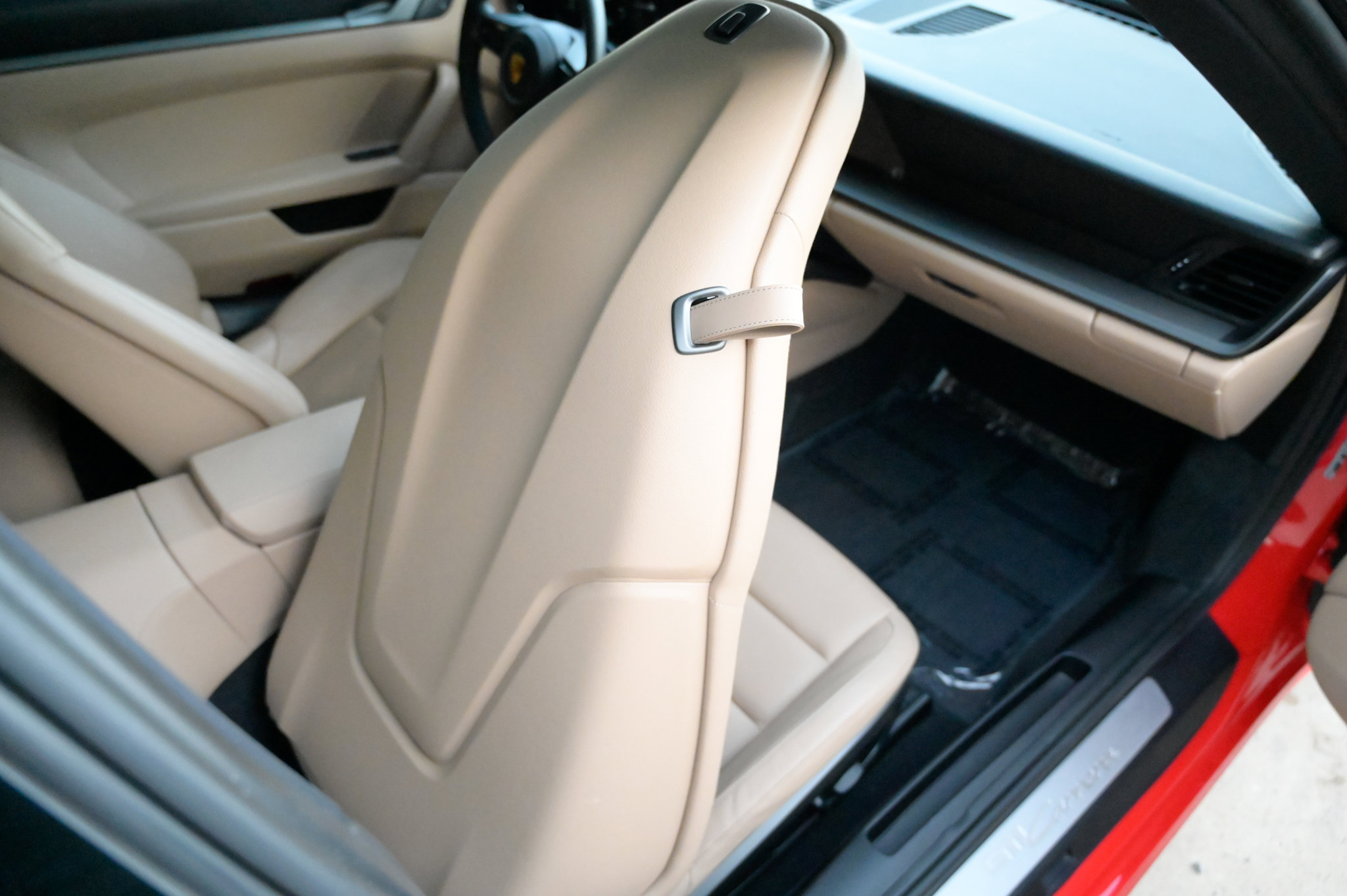 Used 2022 Porsche 911 Carrera image 44