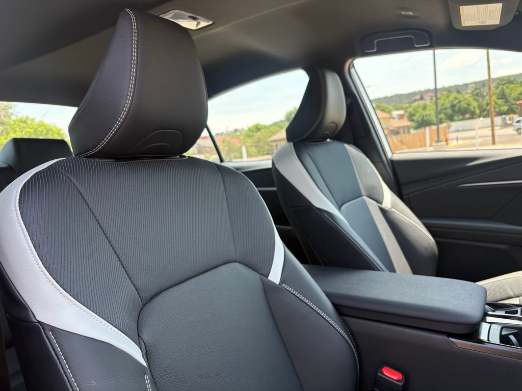 New 2026 Toyota Camry Hybrid FWD image 13