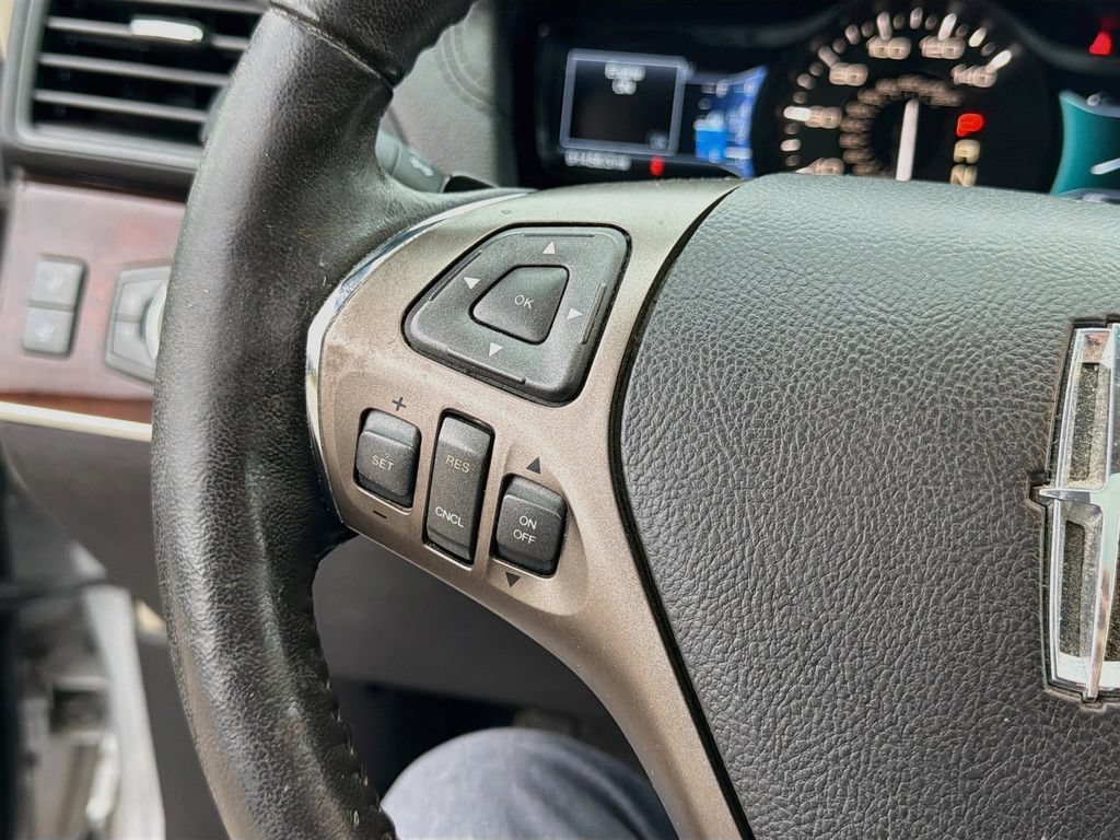 Used 2015 Lincoln MKX AWD w/ Equipment Group 102A image 12
