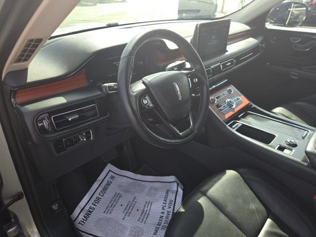Certified 2023 Lincoln Aviator Reserve w/ Jet Package AWD/4WD image 35