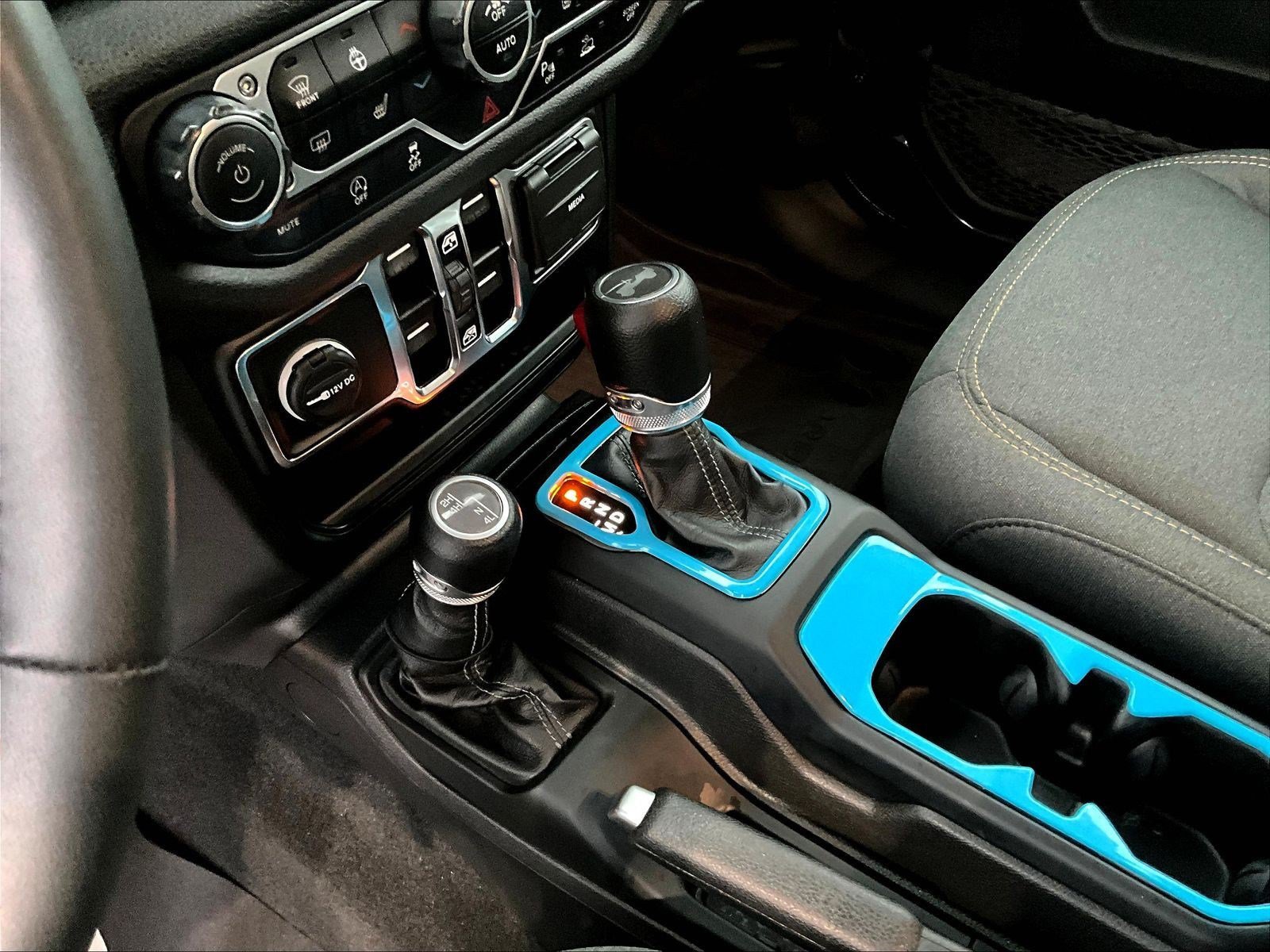 Used 2024 Jeep Wrangler Unlimited Sport AWD/4WD image 18