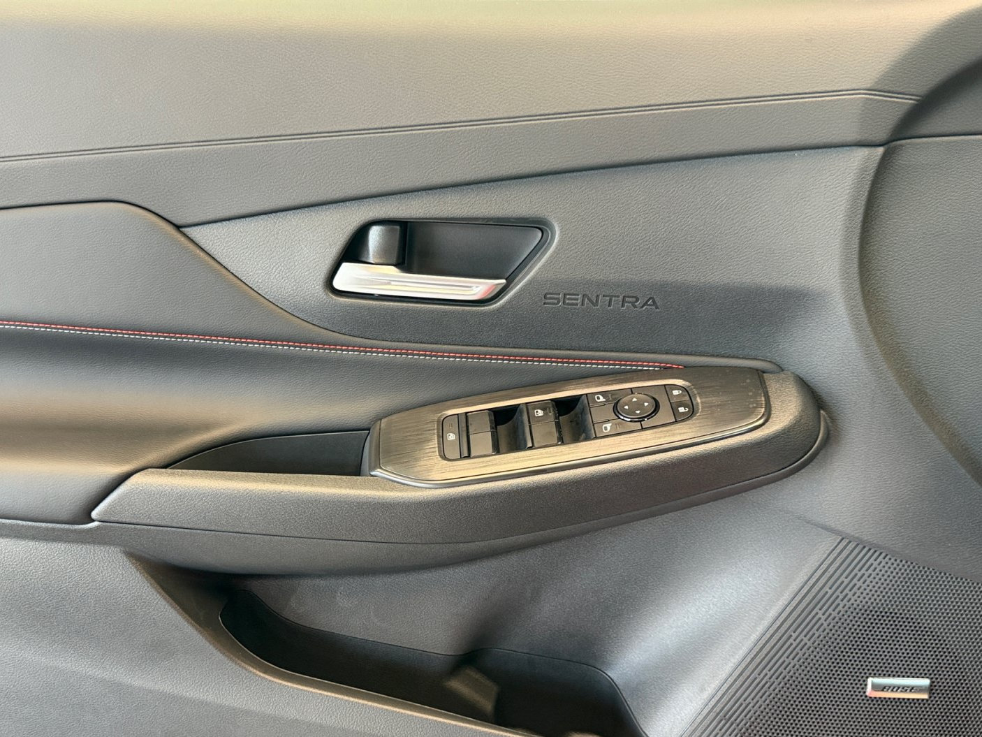 New 2027 Nissan Sentra SR w/ SR Premium Package FWD image 27