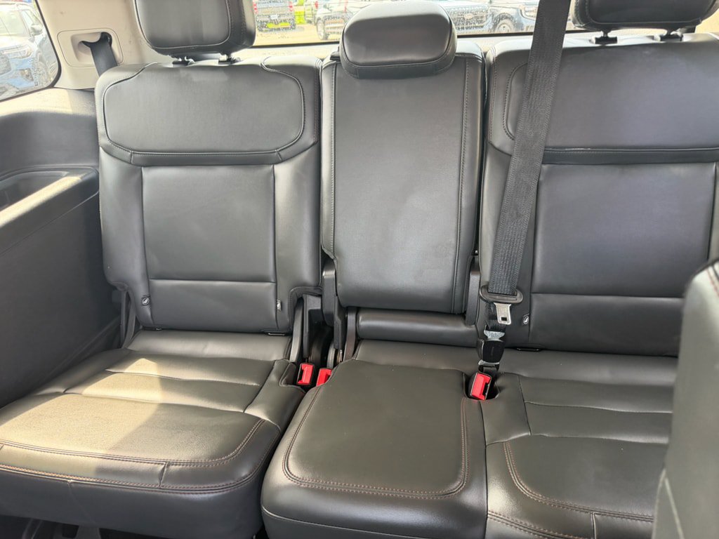 Used 2025 Ford Expedition Active AWD/4WD image 11