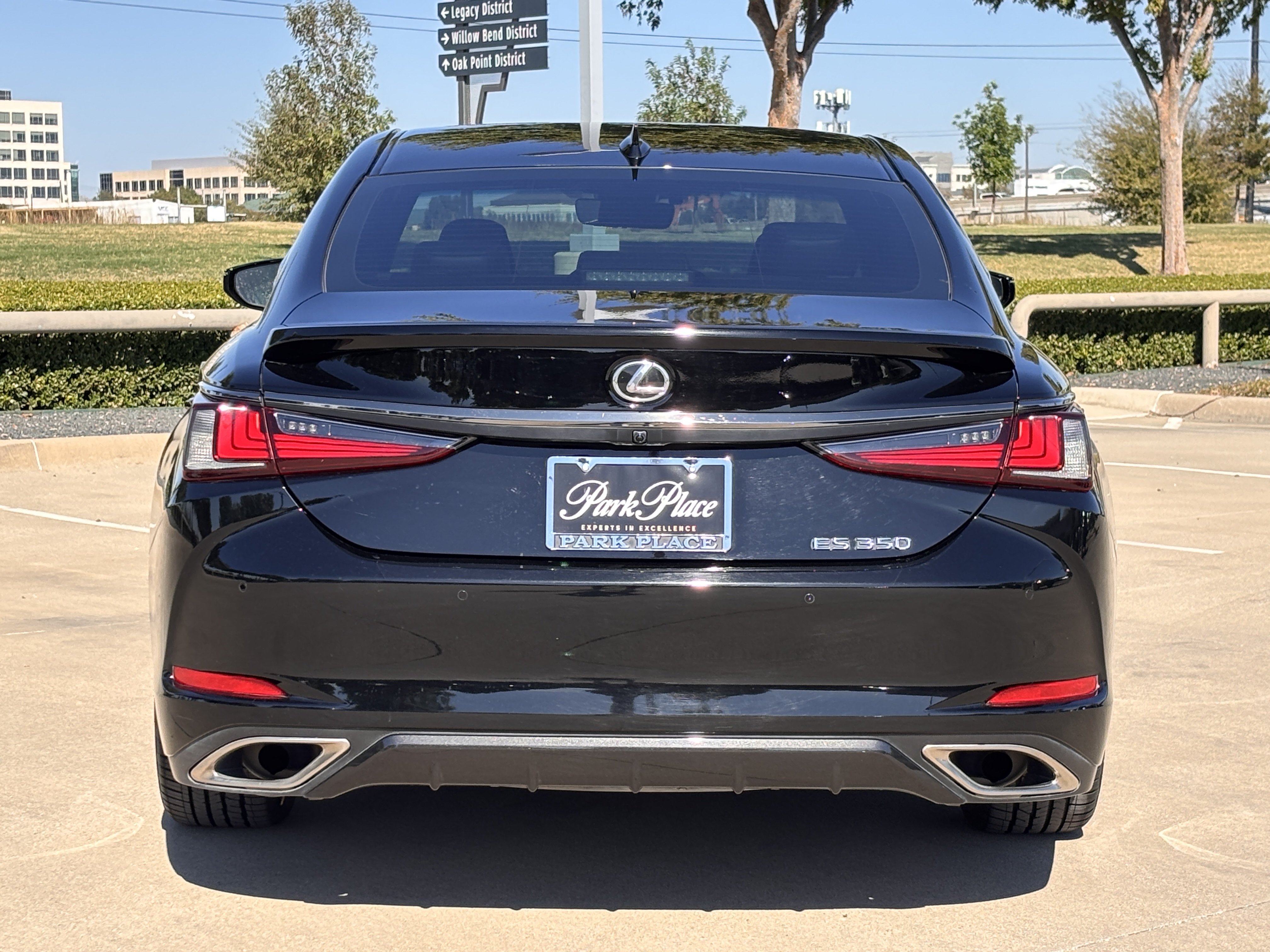 Certified 2024 Lexus ES 350 F Sport w/ Accessory Package (Z2) FWD image 4