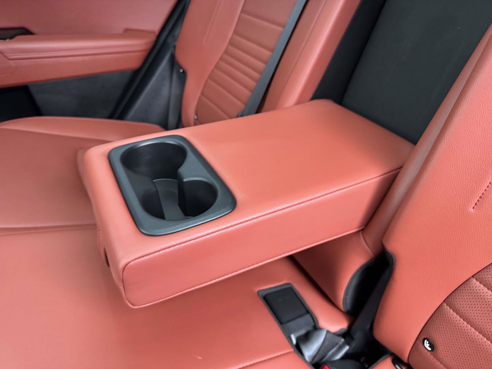 Used 2025 Kia Sportage SX Prestige image 19