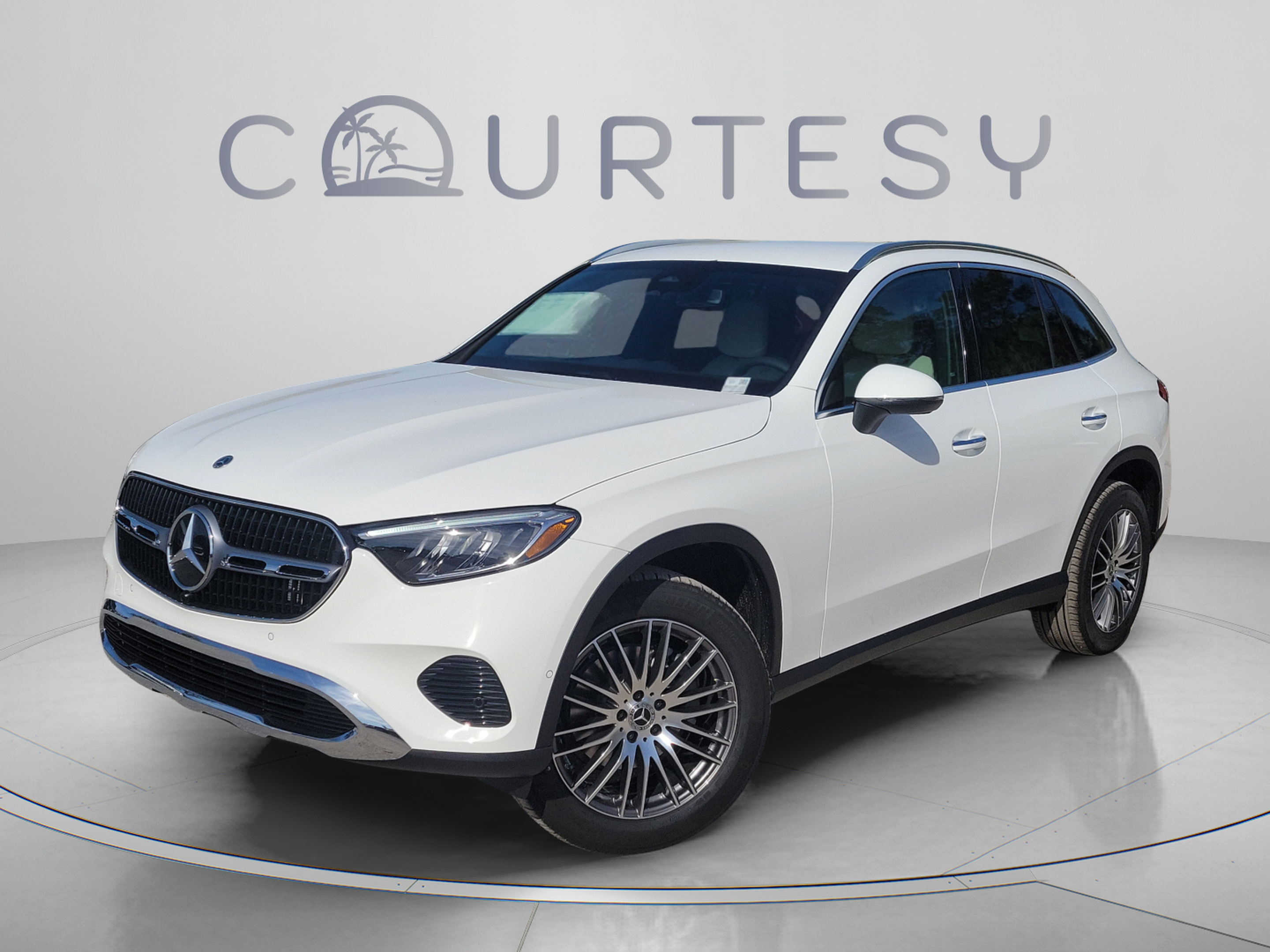 Certified 2026 Mercedes-Benz GLC 300 image 1