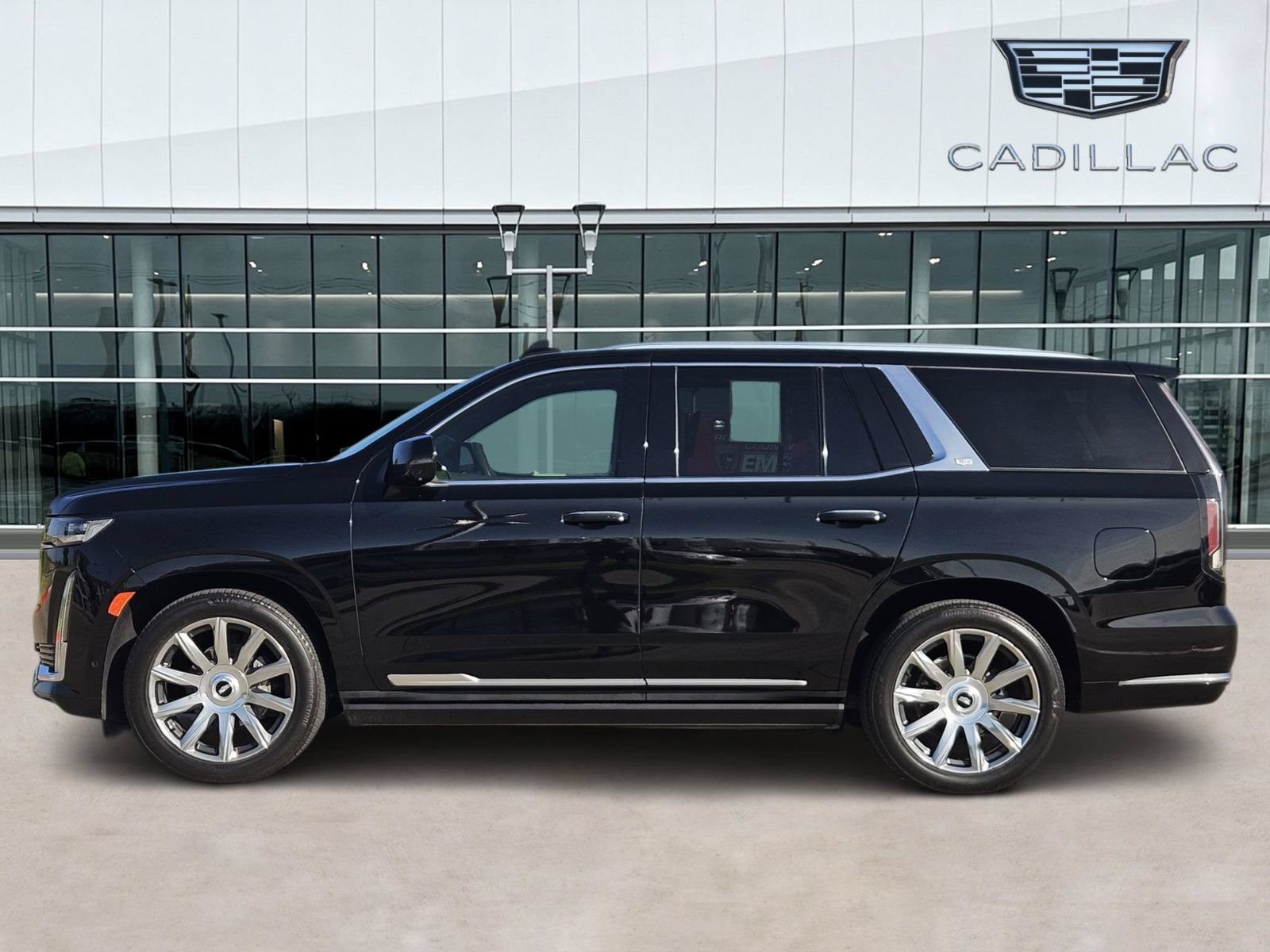 Used 2021 Cadillac Escalade Premium Luxury Platinum AWD/4WD image 3