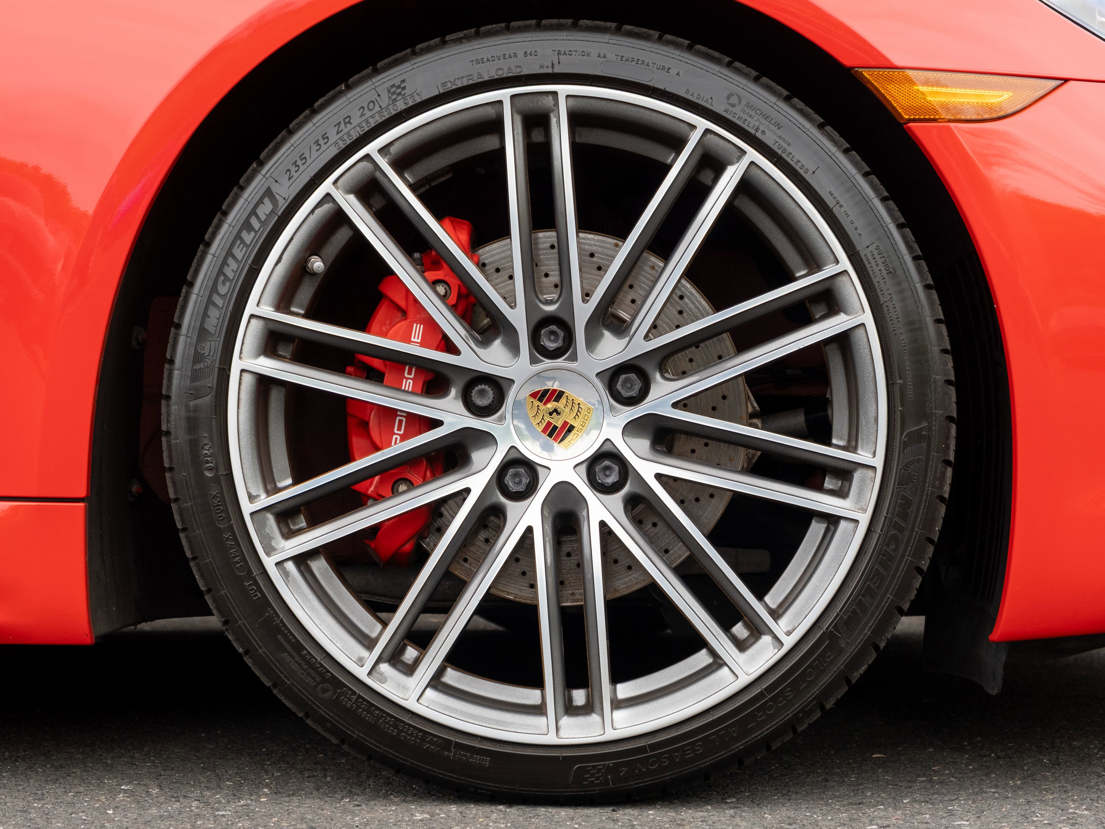 Certified 2020 Porsche 718 Boxster S RWD image 15