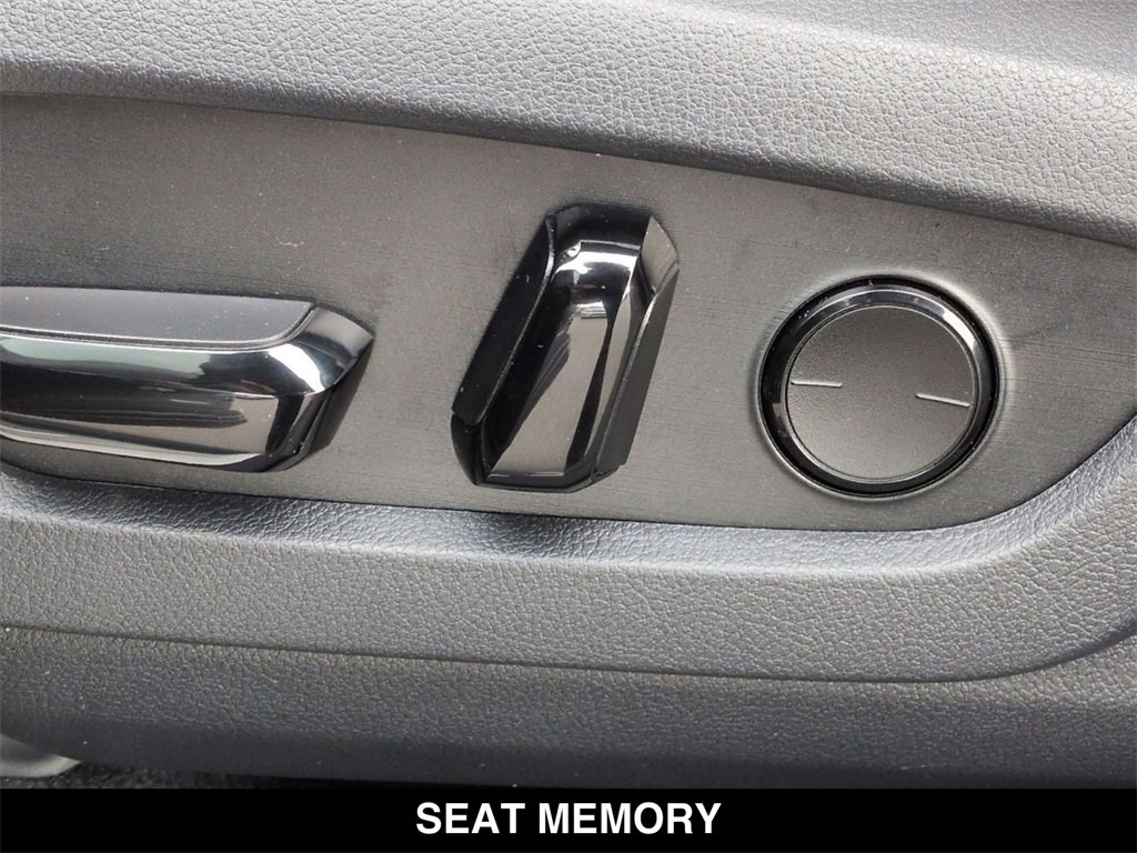 Used 2026 Lexus RX 350h w/ Convenience Package image 10