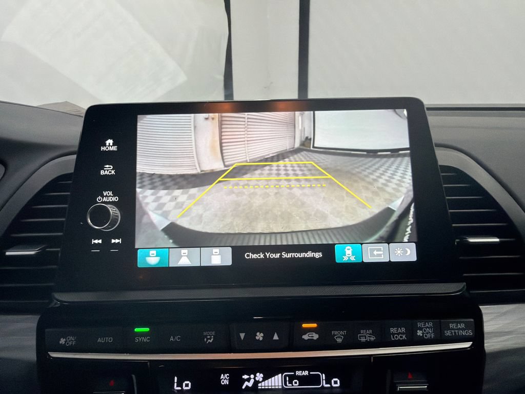 Certified 2025 Honda Odyssey Elite image 32