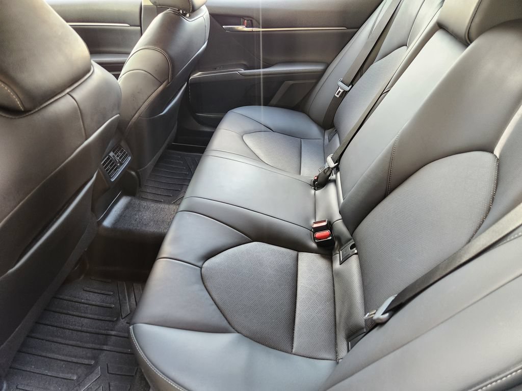Used 2021 Toyota Camry XSE FWD image 31