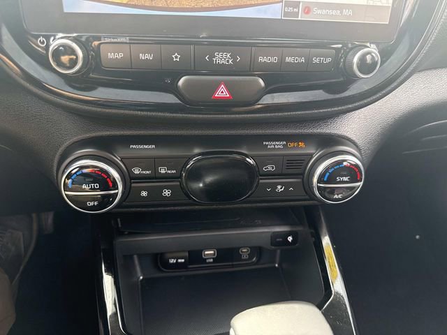 Used 2023 Kia Soul EX image 28