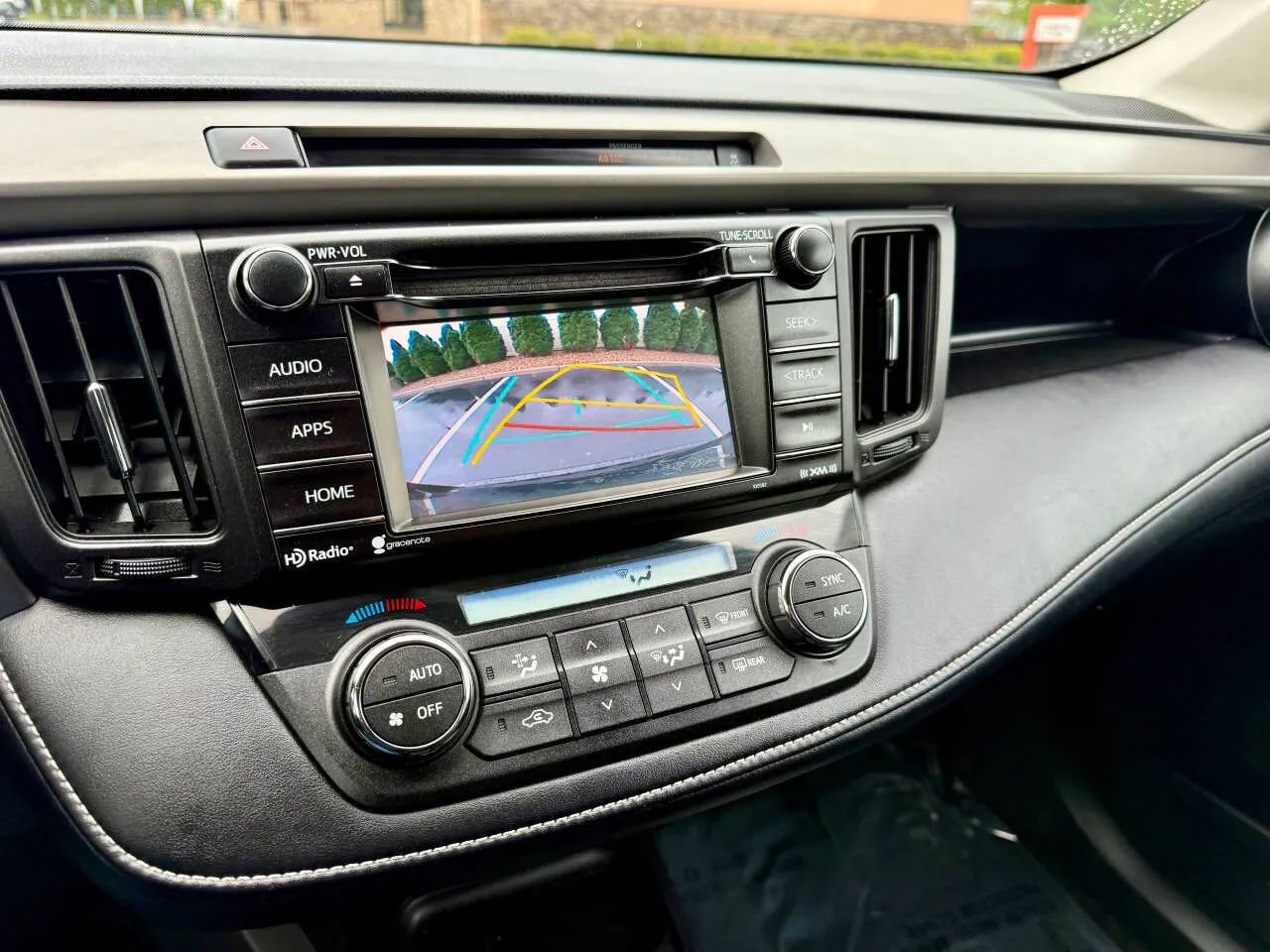 Used 2016 Toyota RAV4 XLE image 14