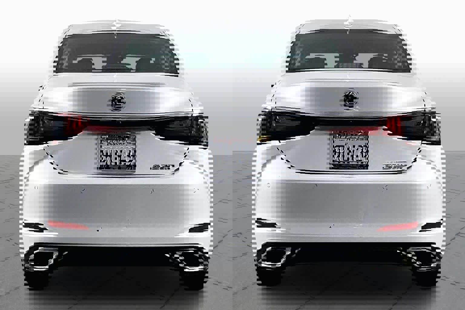 Used 2025 Lexus ES 350 image 4