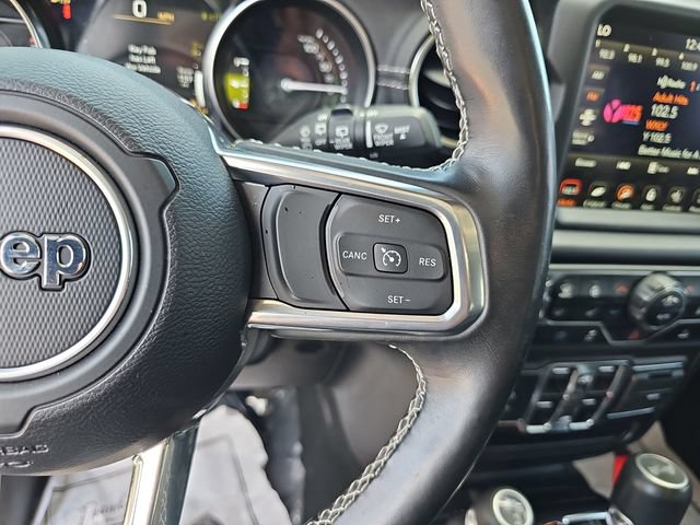 Used 2022 Jeep Wrangler Unlimited Sahara w/ Cold Weather Group AWD/4WD image 18