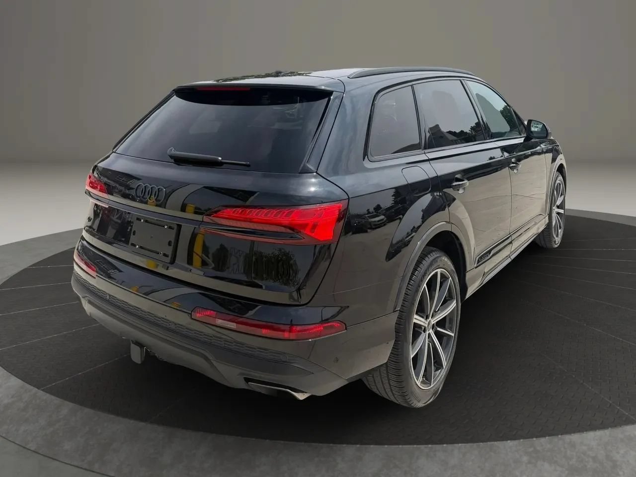 Used 2025 Audi Q7 2.0T Premium Plus w/ Premium Plus Package AWD/4WD image 7