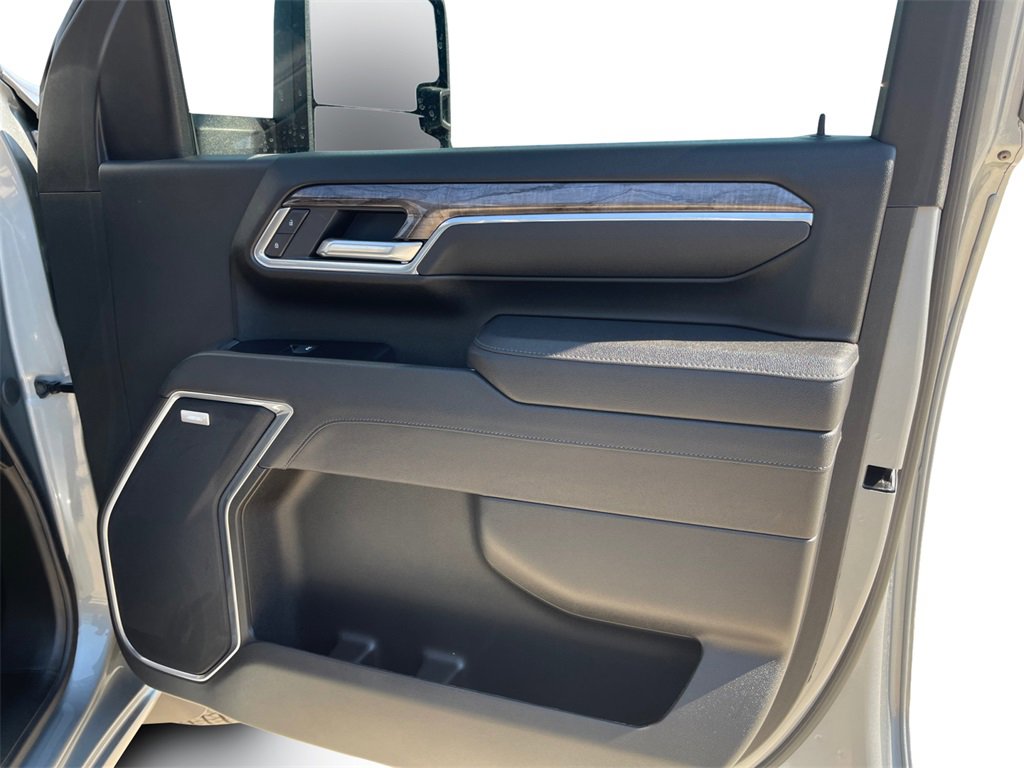 New 2026 Chevrolet Silverado 3500 LTZ w/ LTZ Texas Edition image 17