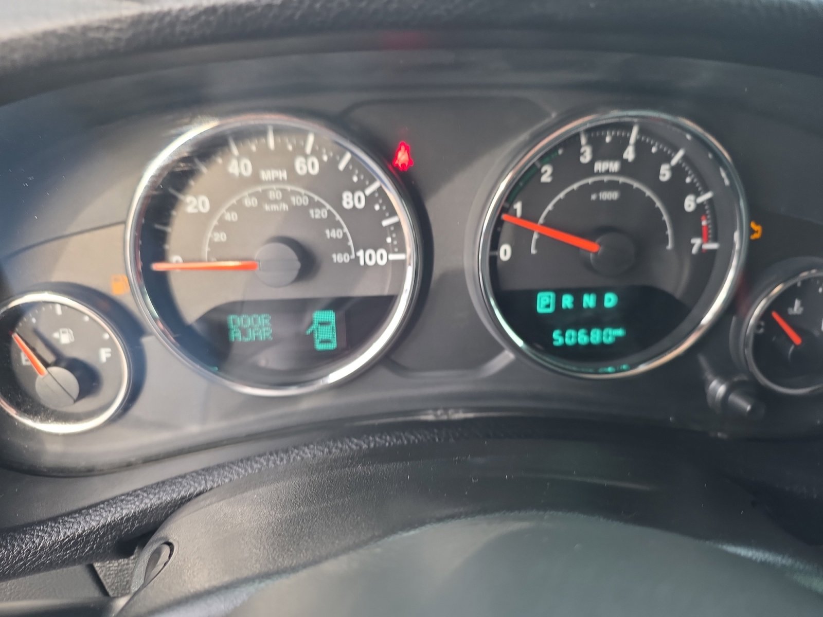 Used 2017 Jeep Wrangler Sahara w/ Connectivity Group image 32