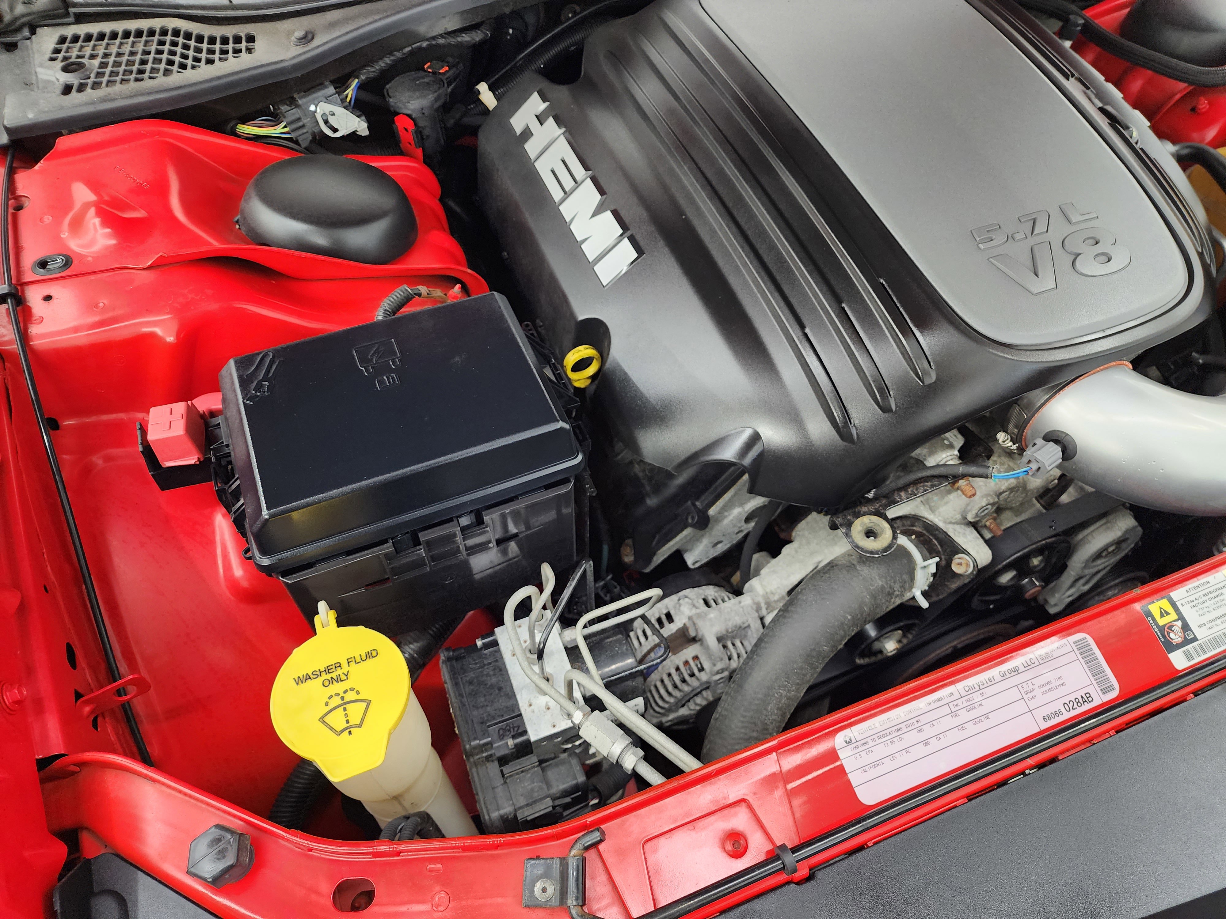 Used 2010 Dodge Challenger R/T RWD image 18