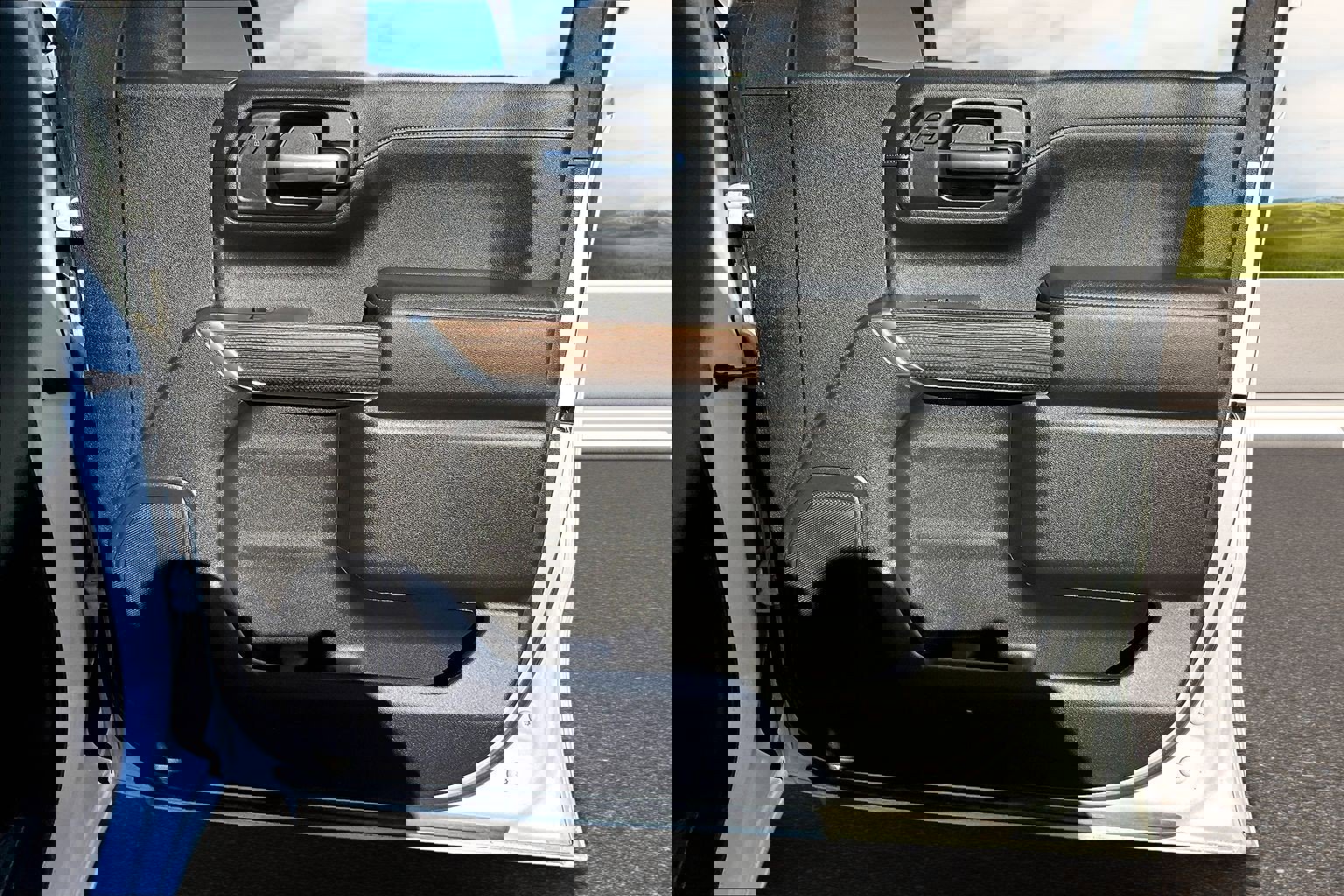 Used 2020 Chevrolet Silverado 1500 RST w/ RST Value Package image 20