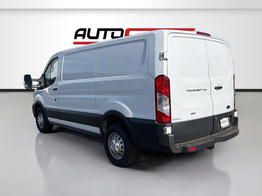 Used 2023 Ford Transit 250 Low Roof AWD image 5