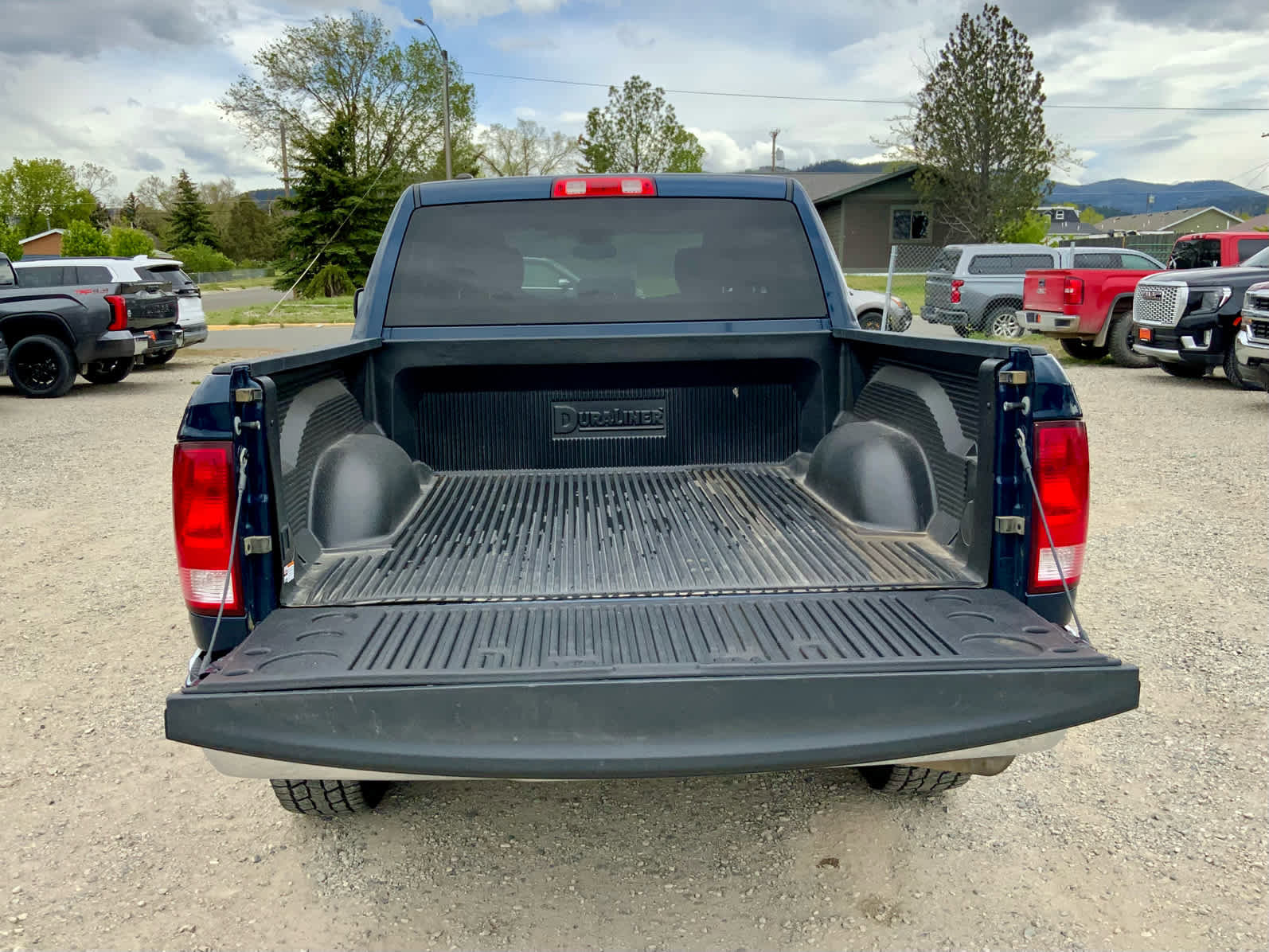 Used 2023 RAM 1500 Classic SLT AWD/4WD image 21
