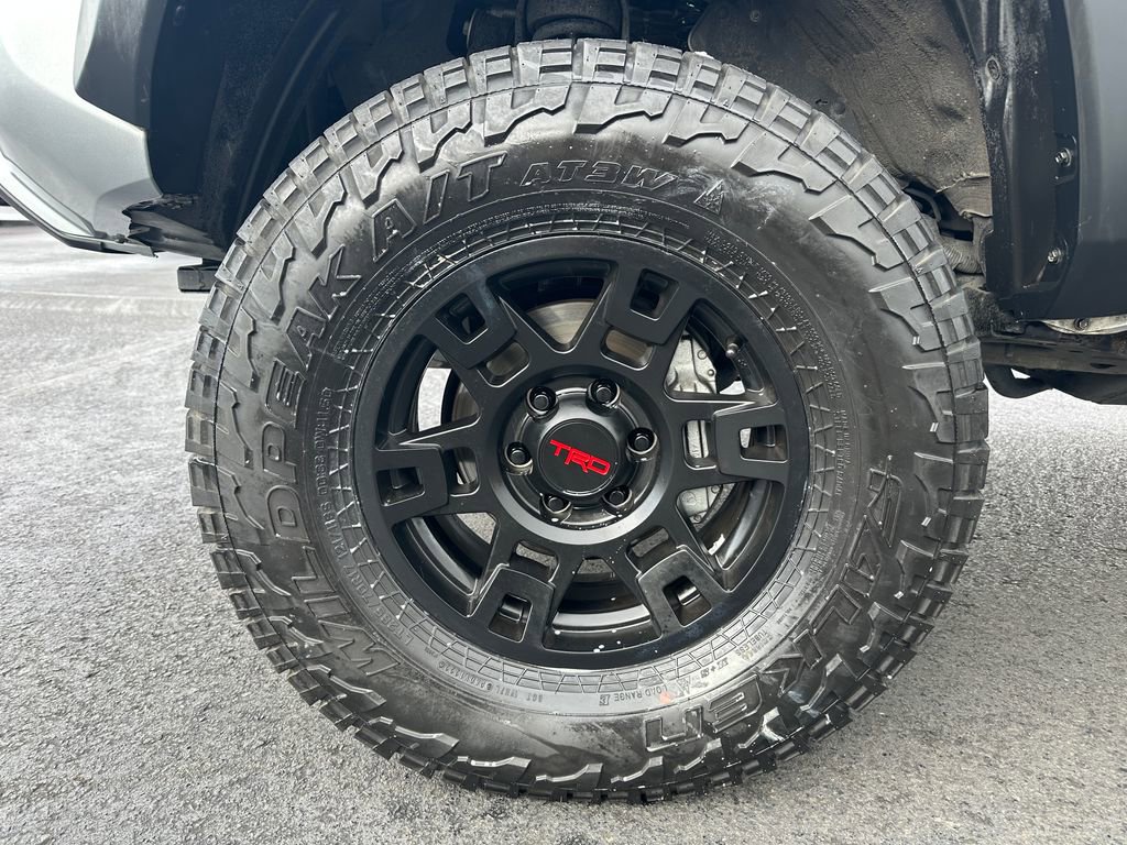 Used 2023 Toyota Tacoma TRD Off-Road w/ Technology Package image 12