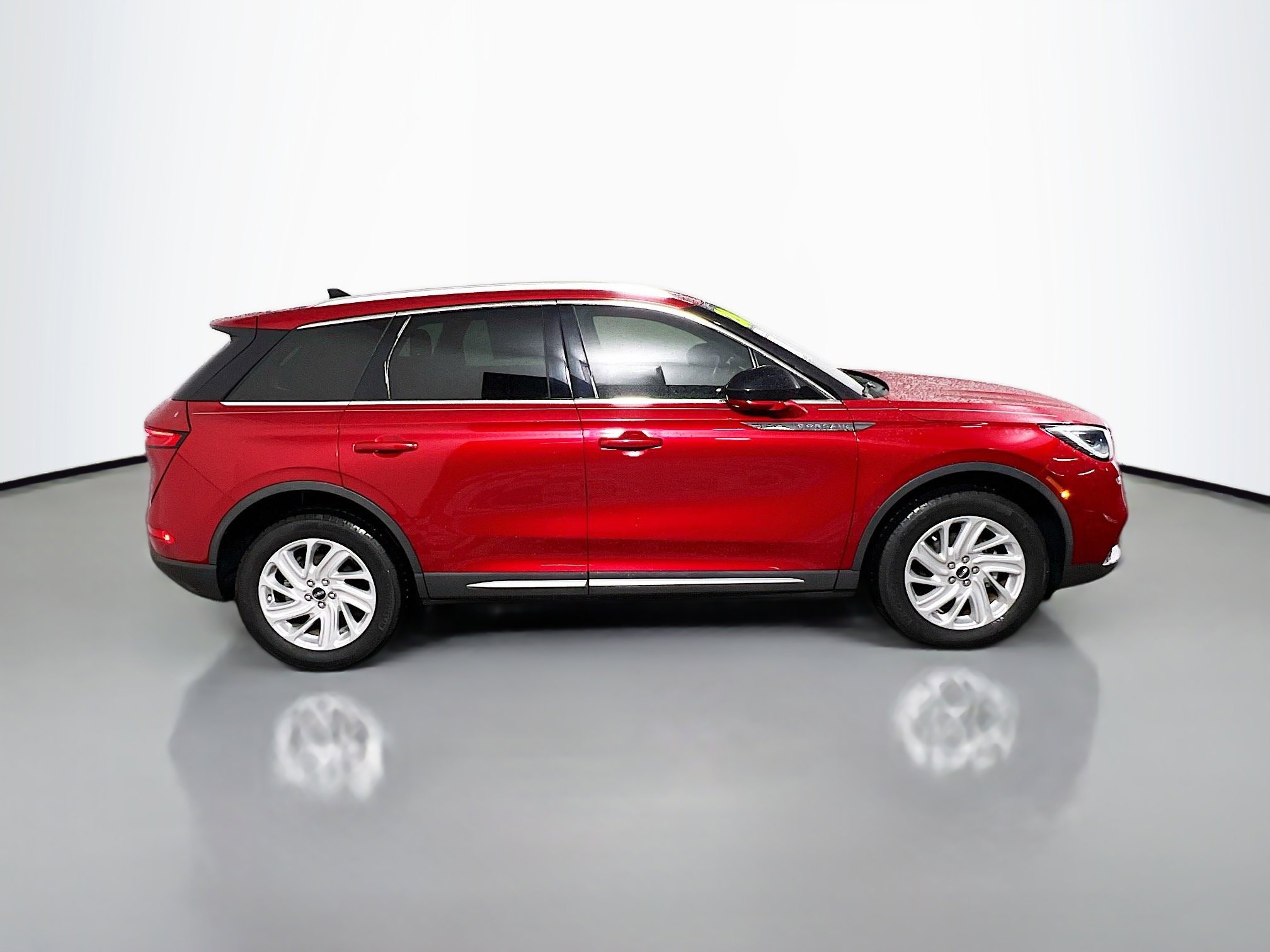 Used 2020 Lincoln Corsair FWD w/ Convenience Package image 3