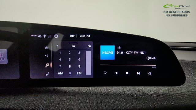 Used 2025 Lucid Air Pure RWD image 62
